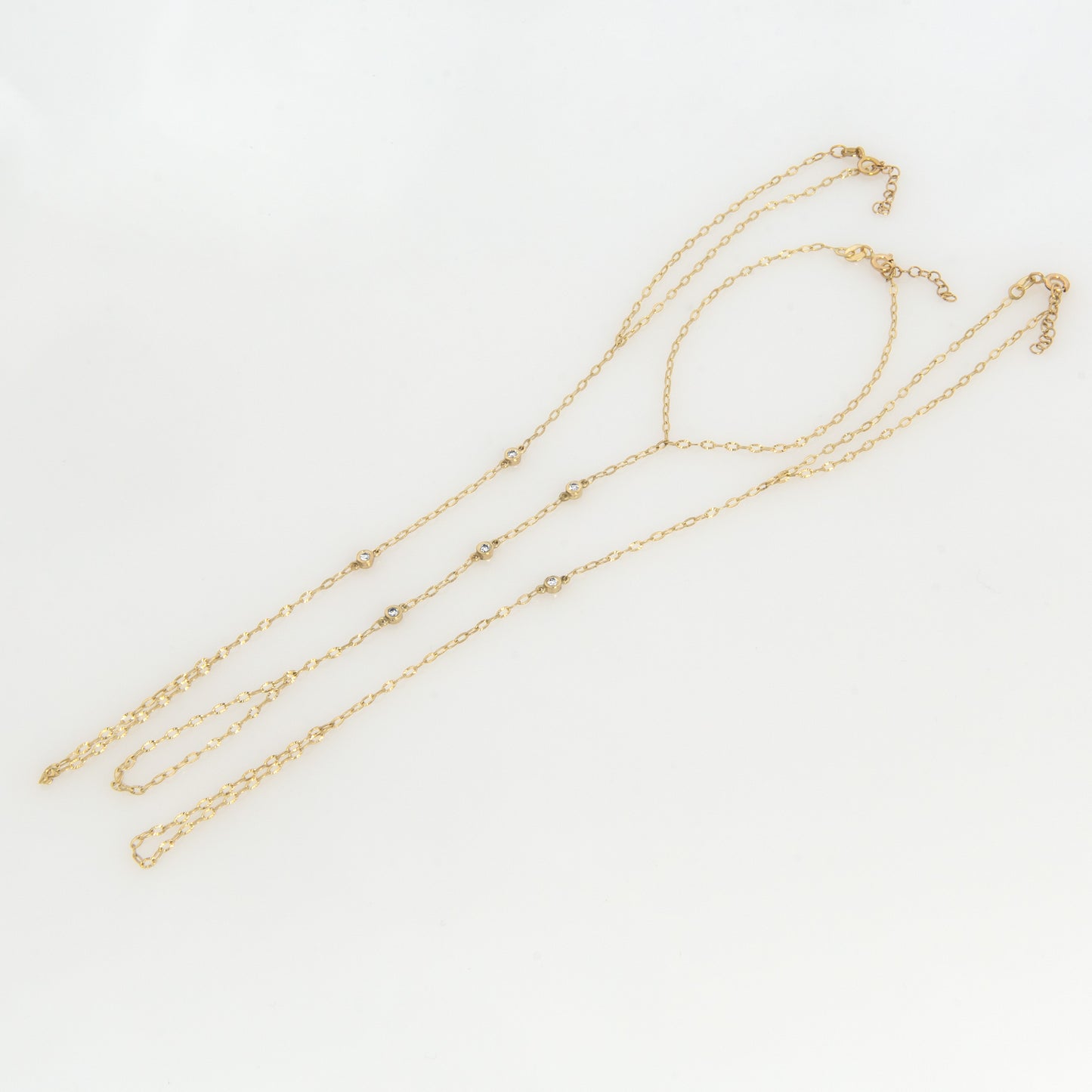 Bezel Diamond Hand Chain Bracelet