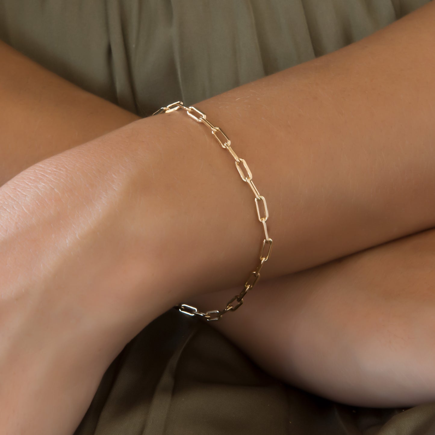 Minimalist Paperclip Gold Bracelet
