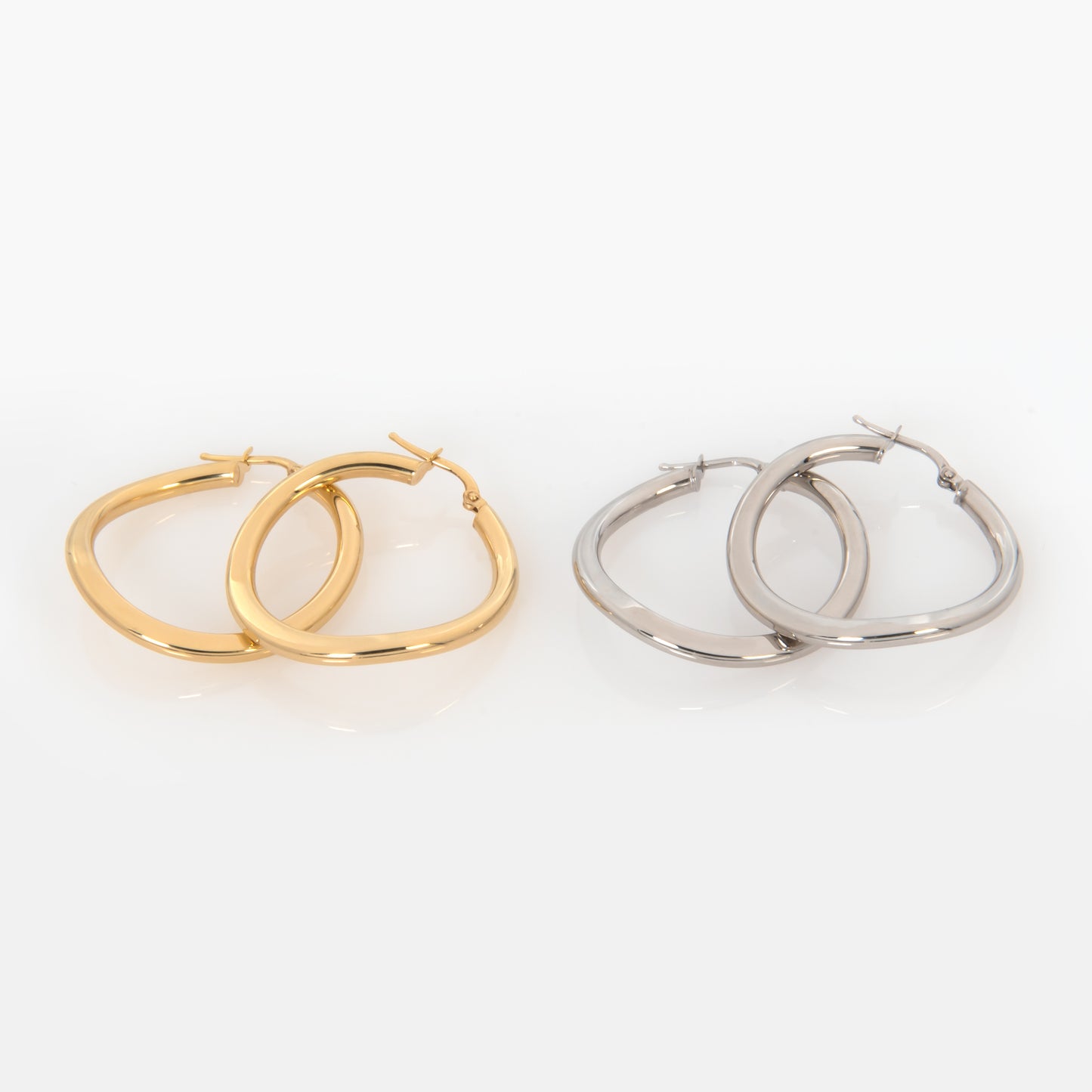 Wavy Round Hoop Earrings