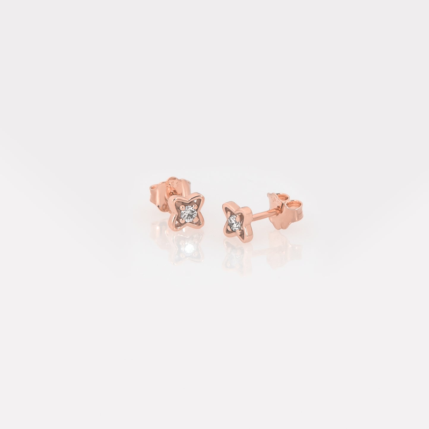 14K Gold Petal Clover Diamond Stud Earrings – Lab-Grown Diamond Floral Studs