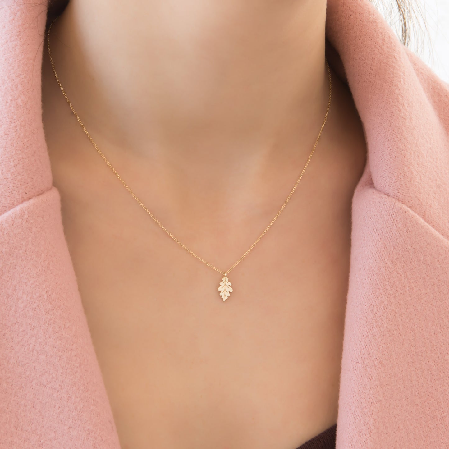 Dainty Gold Leaf Necklace