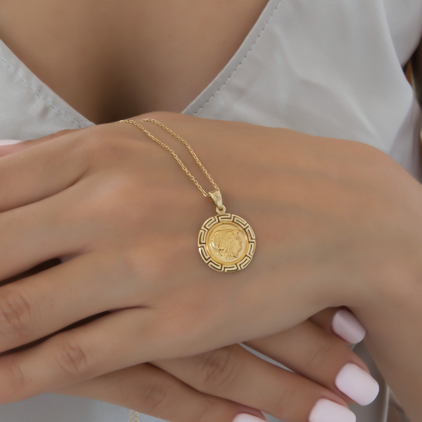 Round Athena Meander Pendant