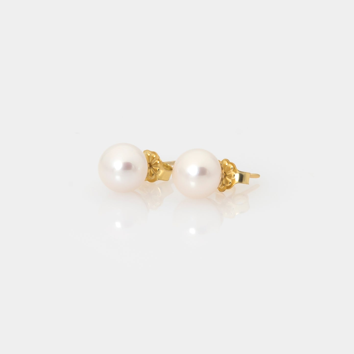 Round White Pearls Set