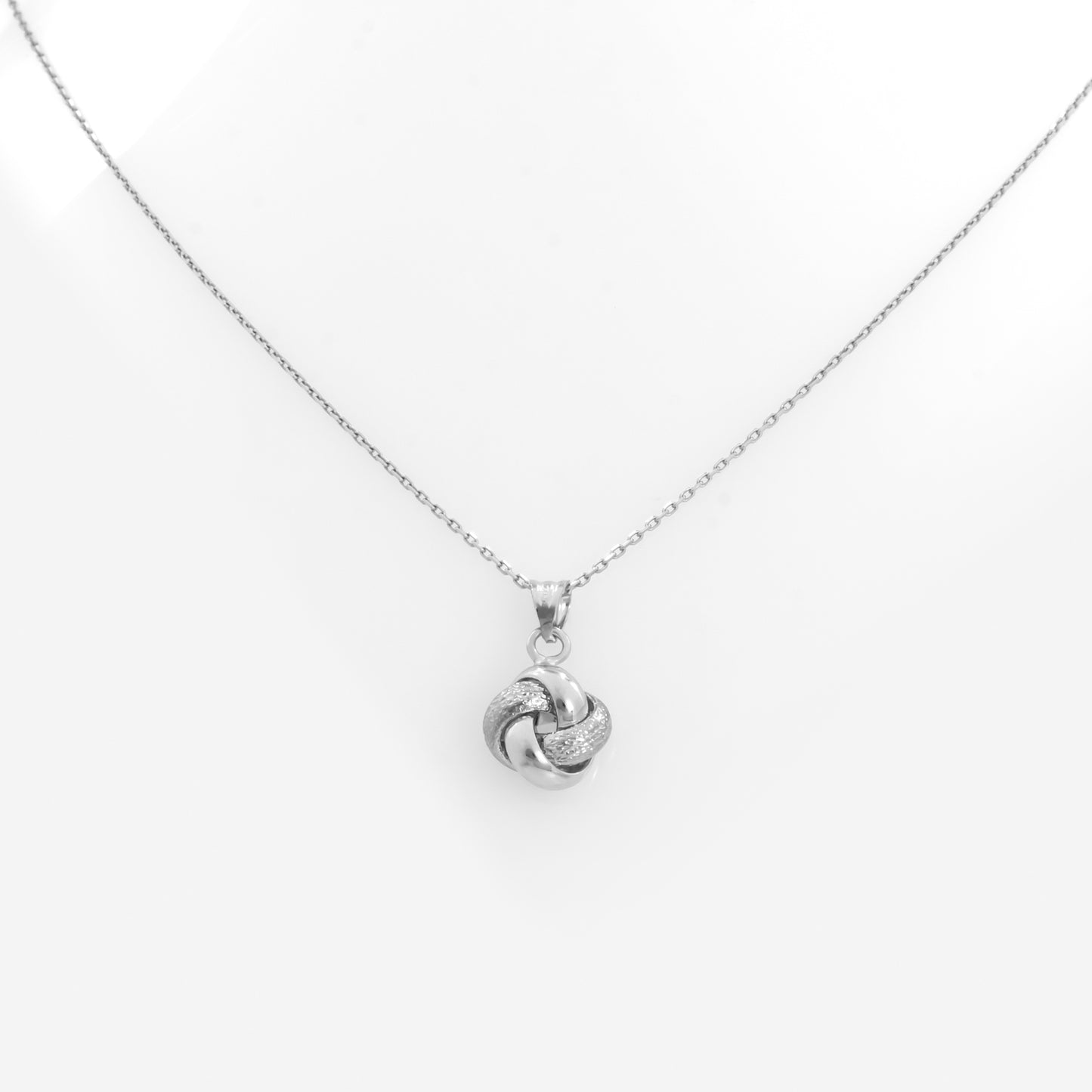 Two-Τone Knot Necklace