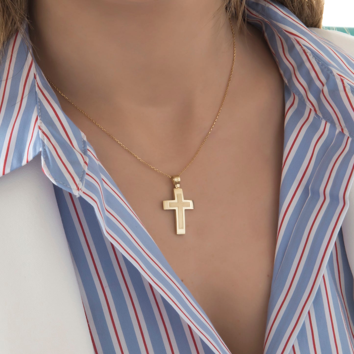 Yellow Gold 14K Curved Cross Pendant Polished & Matte Finish