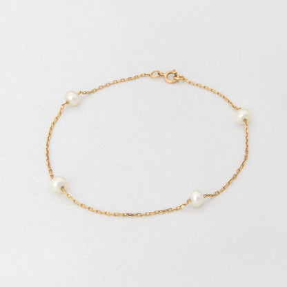 Station Pearl Chain Bracelet