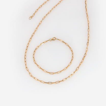 Minimalist Paperclip Gold Necklace
