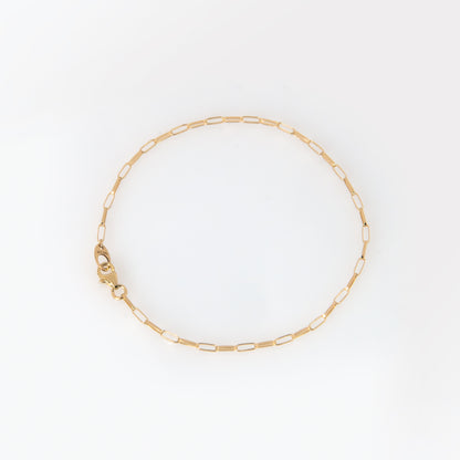 Delicate Gold Paperclip Bracelet