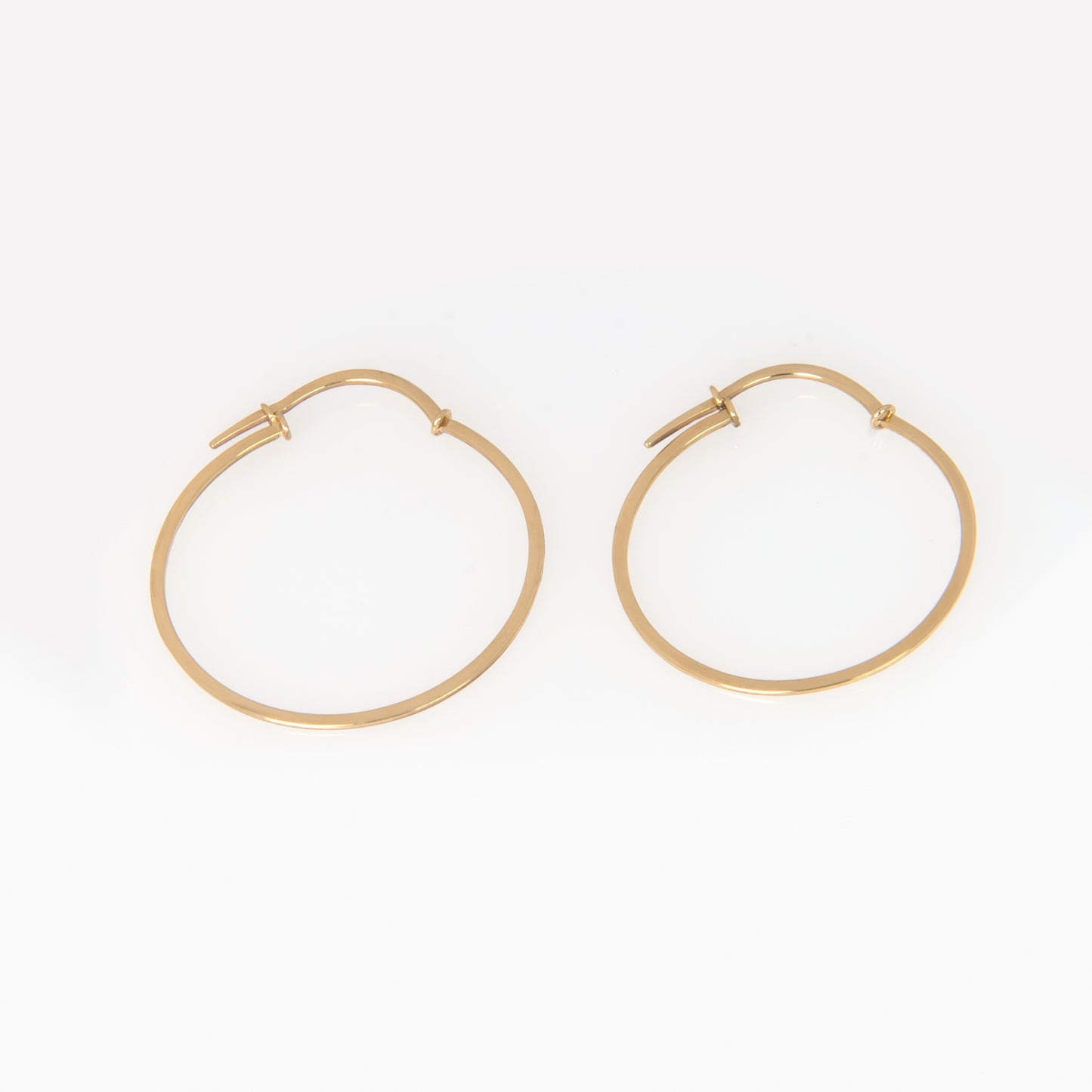 Solid Gold Hoop Earrings – Classic Minimalist Everyday Hoops