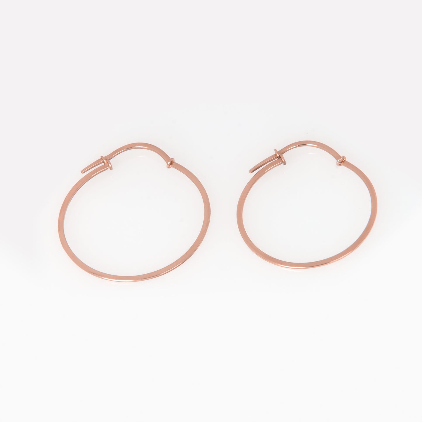 Solid Gold Hoop Earrings – Classic Minimalist Everyday Hoops