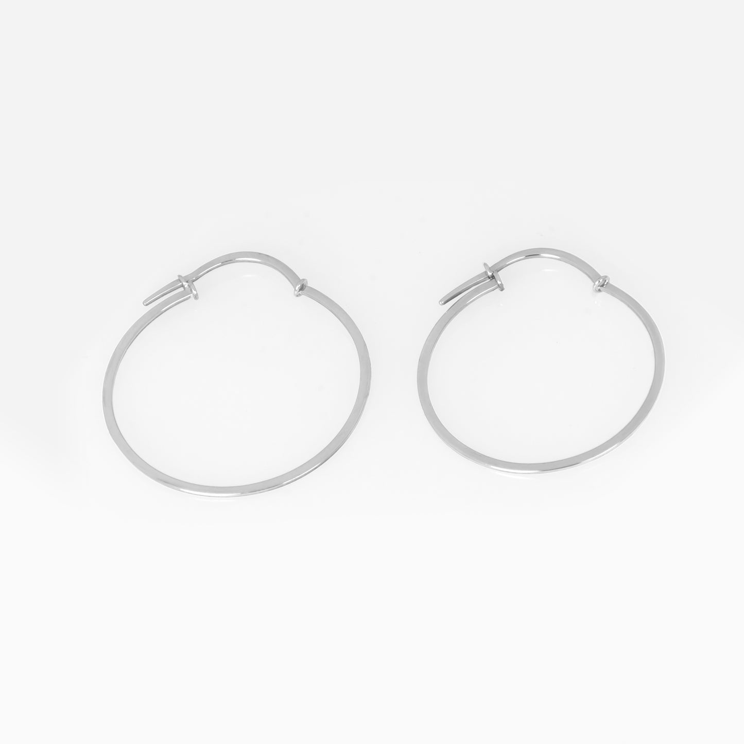 Solid Gold Hoop Earrings – Classic Minimalist Everyday Hoops