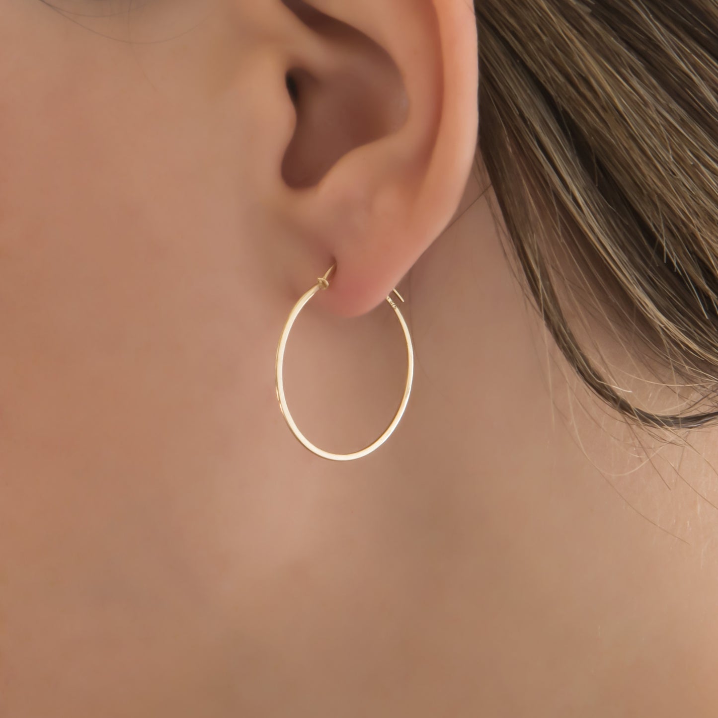 Solid Gold Hoop Earrings – Classic Minimalist Everyday Hoops