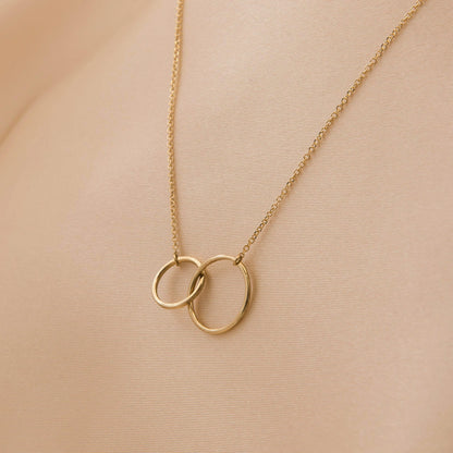 Interlocking Circles Necklace