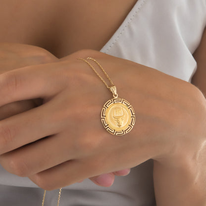 Round Minotaur Meander Pendant