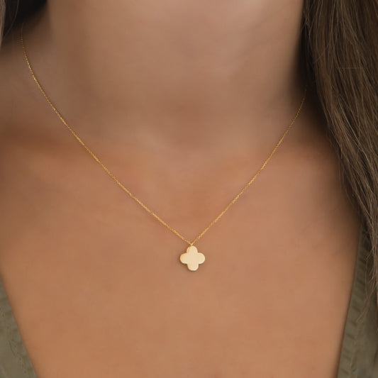 Single Clover Necklace