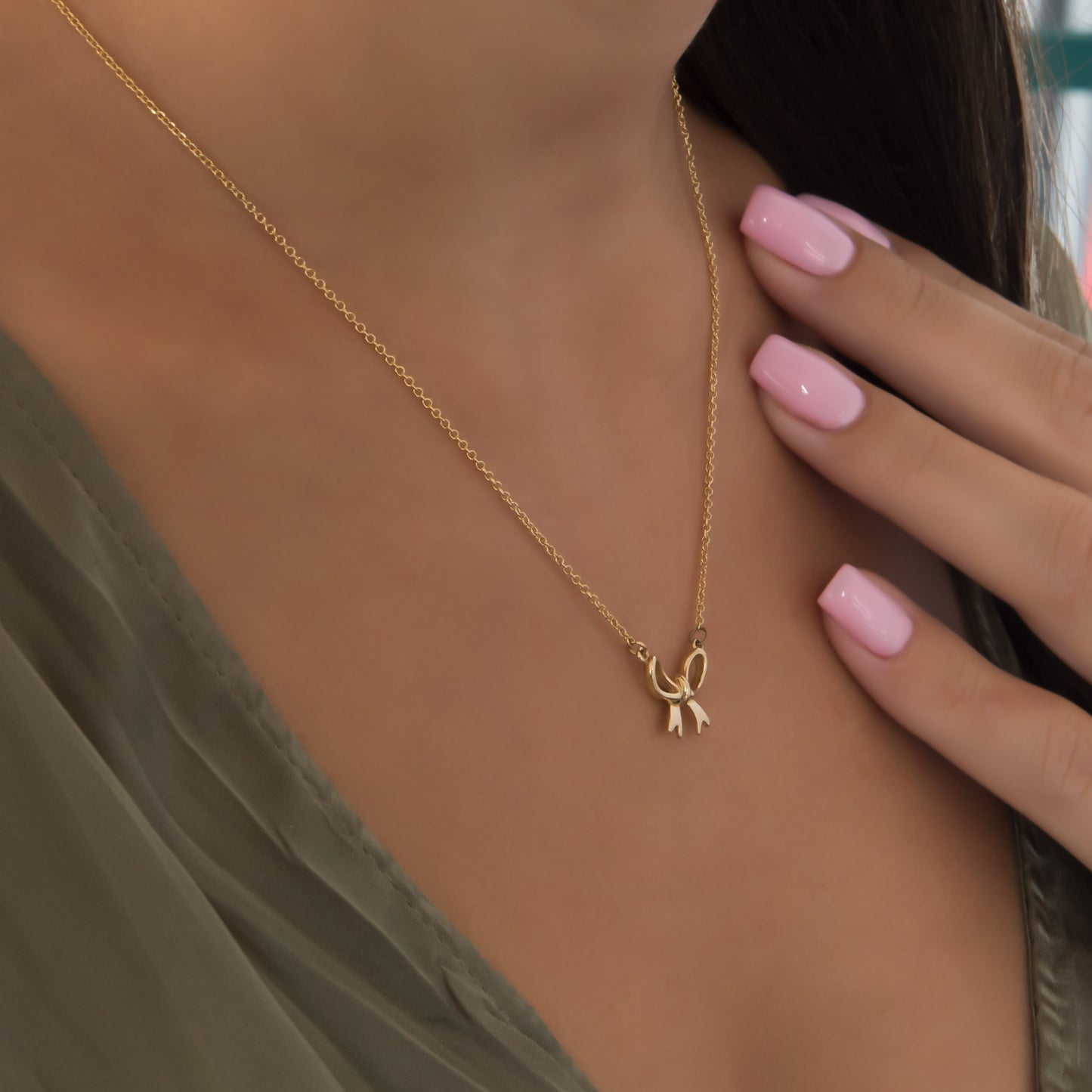 Dainty Bow Necklace