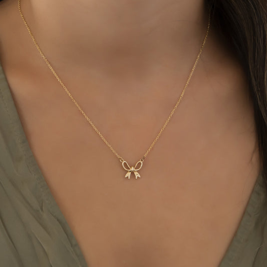 Dainty Bow Necklace