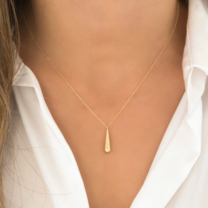 Teardrop Pendant Necklace