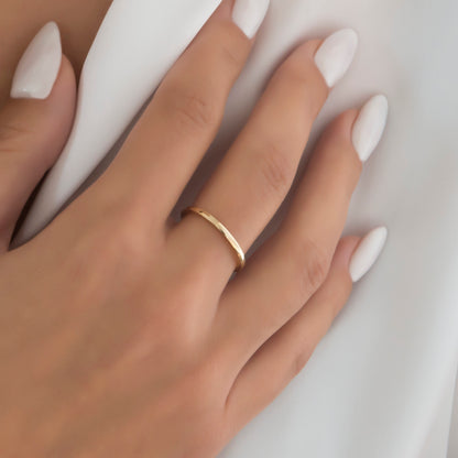 14k Plain Wedding Band 1.4mm