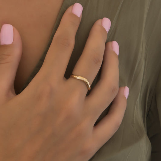 Thin Wavy Ring