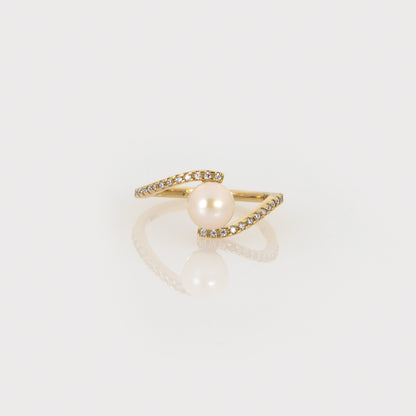 Wavy Bypass Pearl Ring