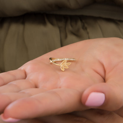 Olive Leaf Sparkle Ring