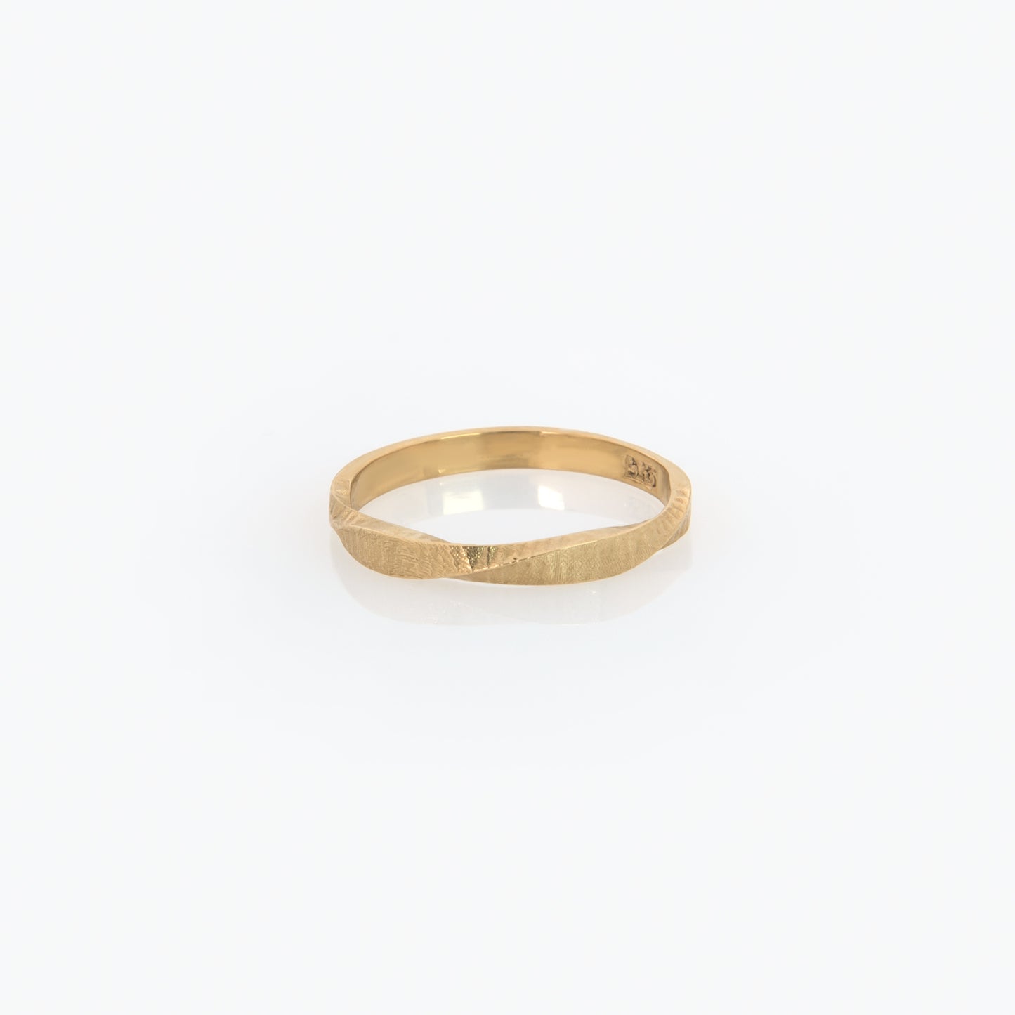Mobius Diamond Cut Textured Ring
