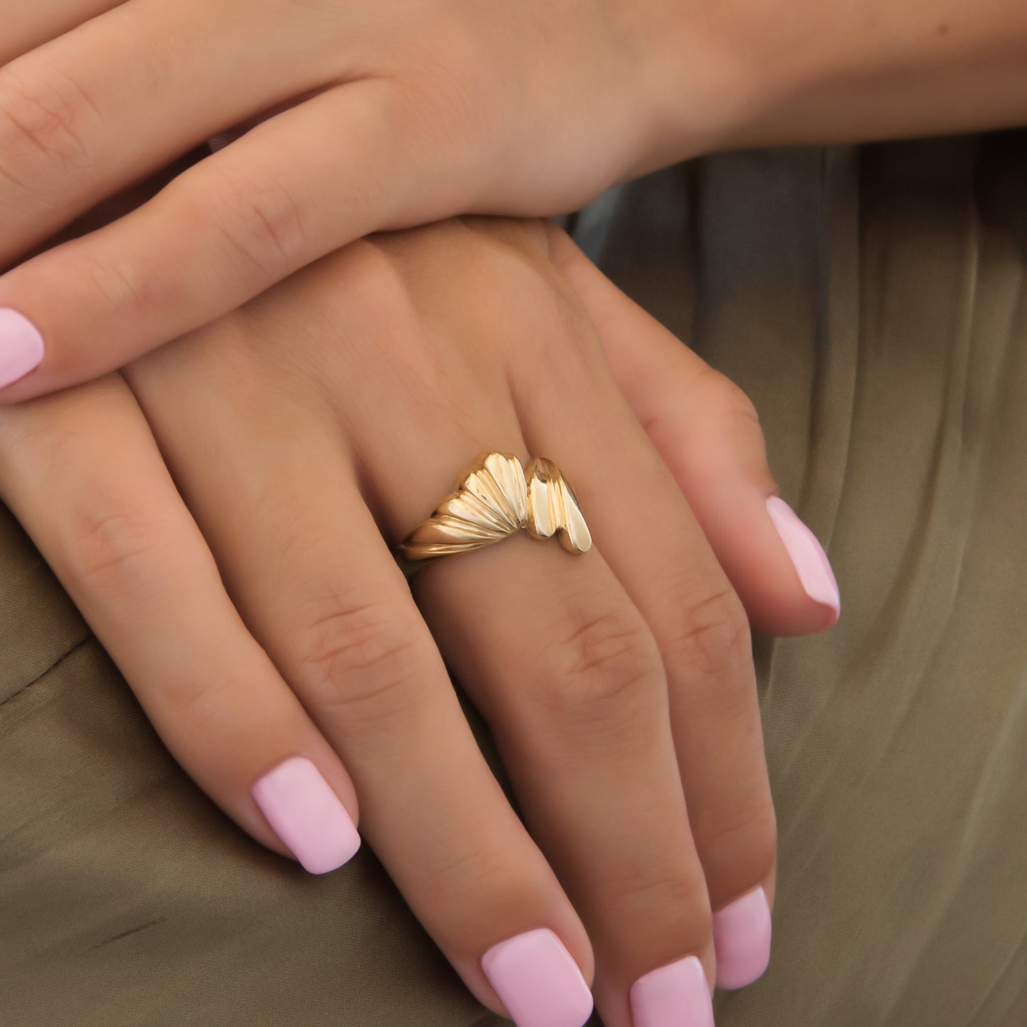 Shell Statement Ring