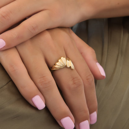 Shell Statement Ring