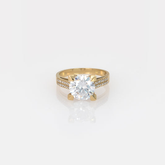 Luxury Gold Solitaire Ring