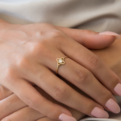 14K Gold Petal Clover Diamond Ring – Lab-Grown Diamond Floral Ring
